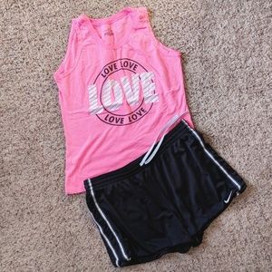 💥2/$8💥 Pink LOVE tank